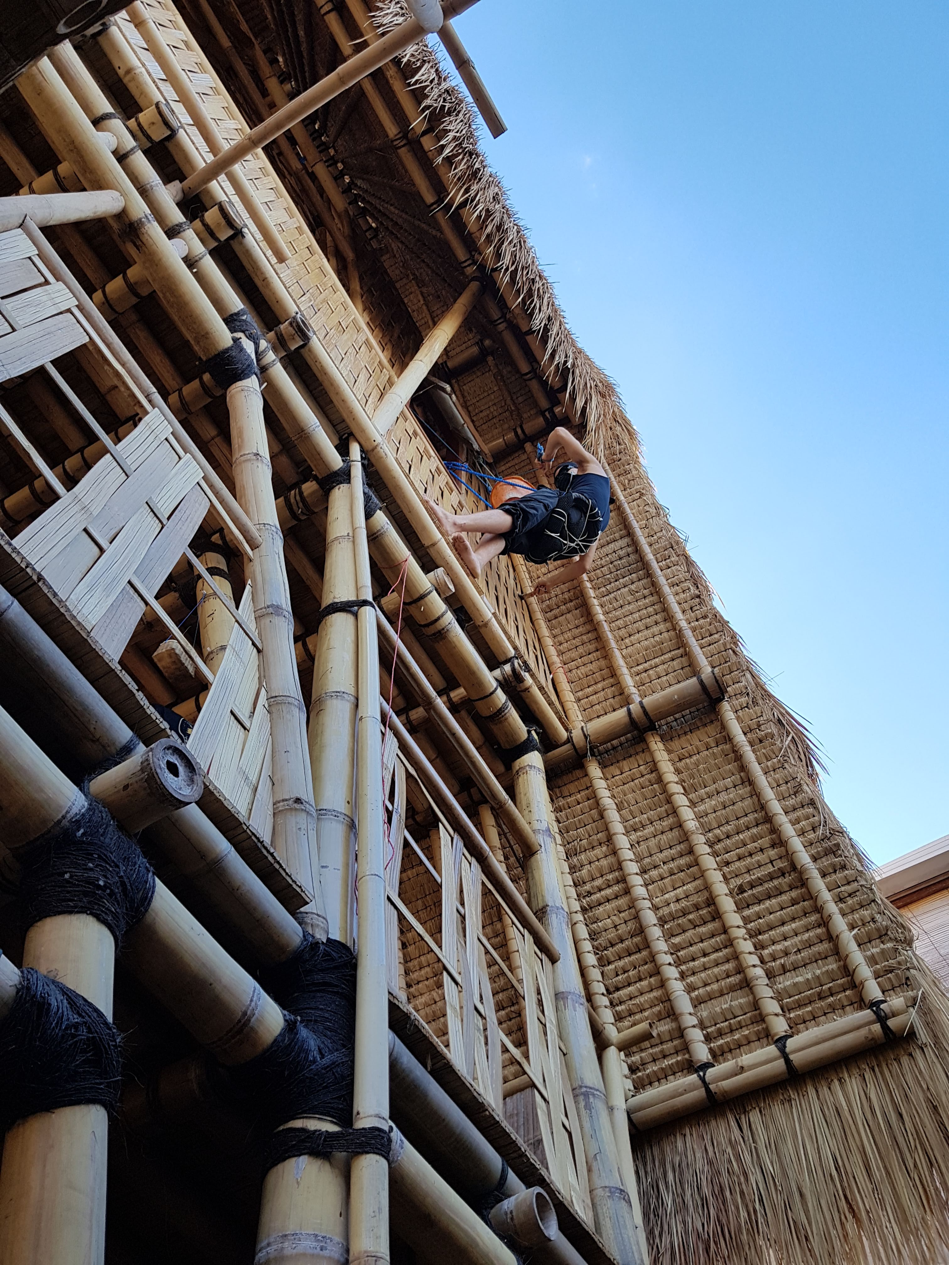 Images of Freyr's Bamboo home in Denpasar being constructed